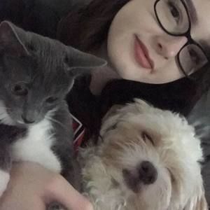 Meet your Posher, Holly